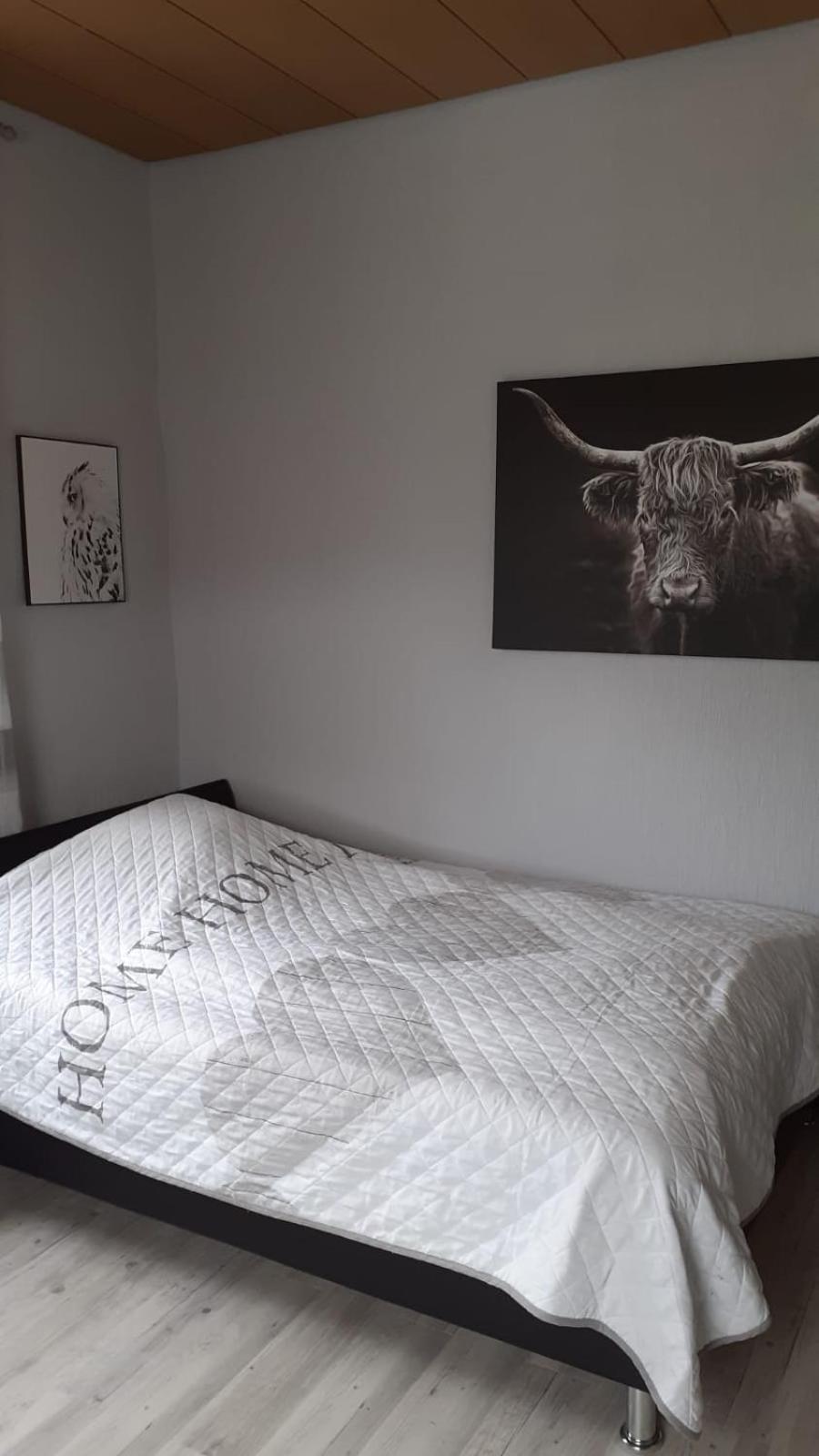 Silk Apartment Niederkruechten